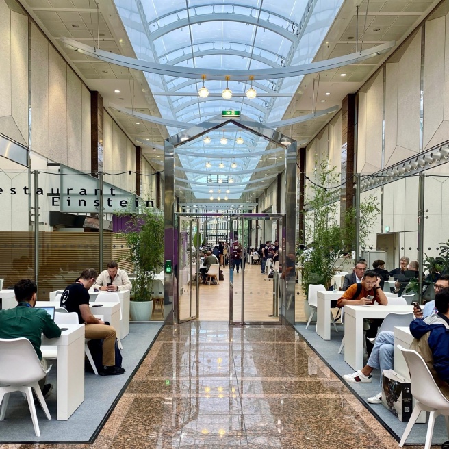 gamescom best booth location