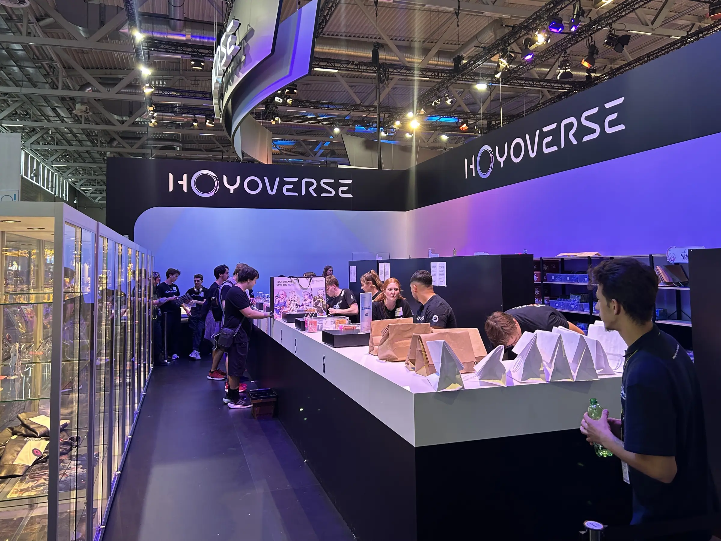 gamescom merchandise rules: hoyoverse merch zone